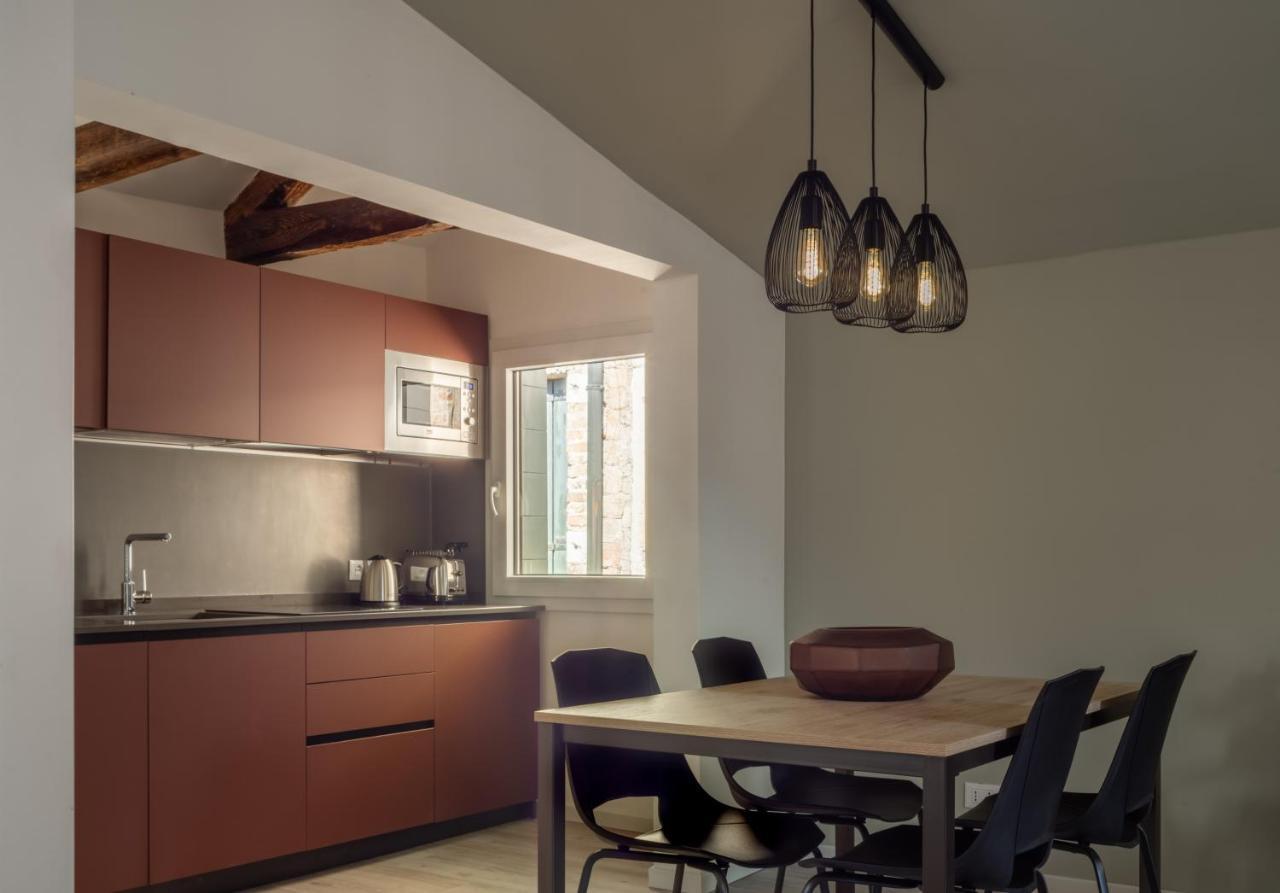 Sant'Aponal Cozy Apartment With Balcony R&R Venedig Exterior foto