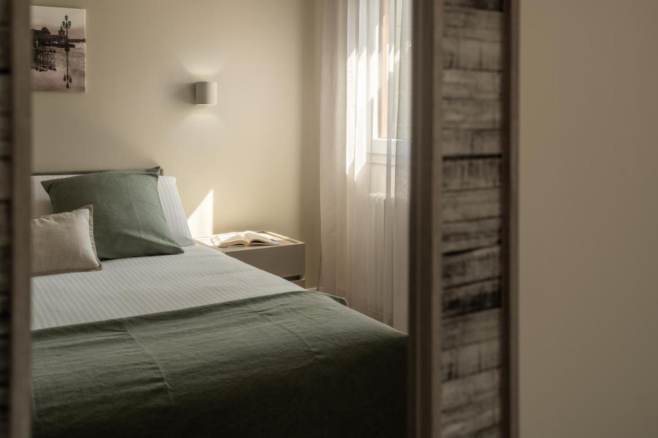 Sant'Aponal Cozy Apartment With Balcony R&R Venedig Exterior foto