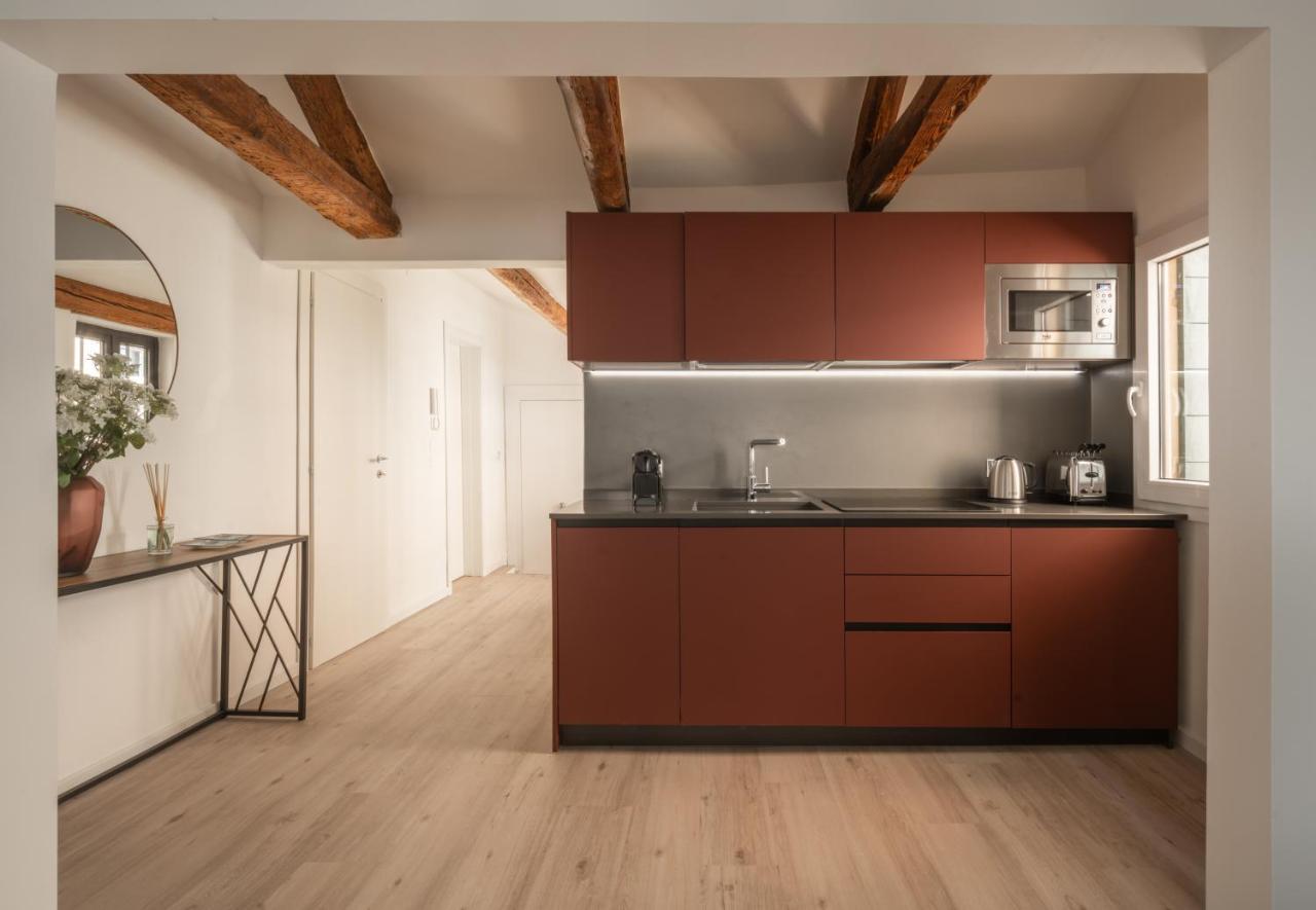 Sant'Aponal Cozy Apartment With Balcony R&R Venedig Exterior foto