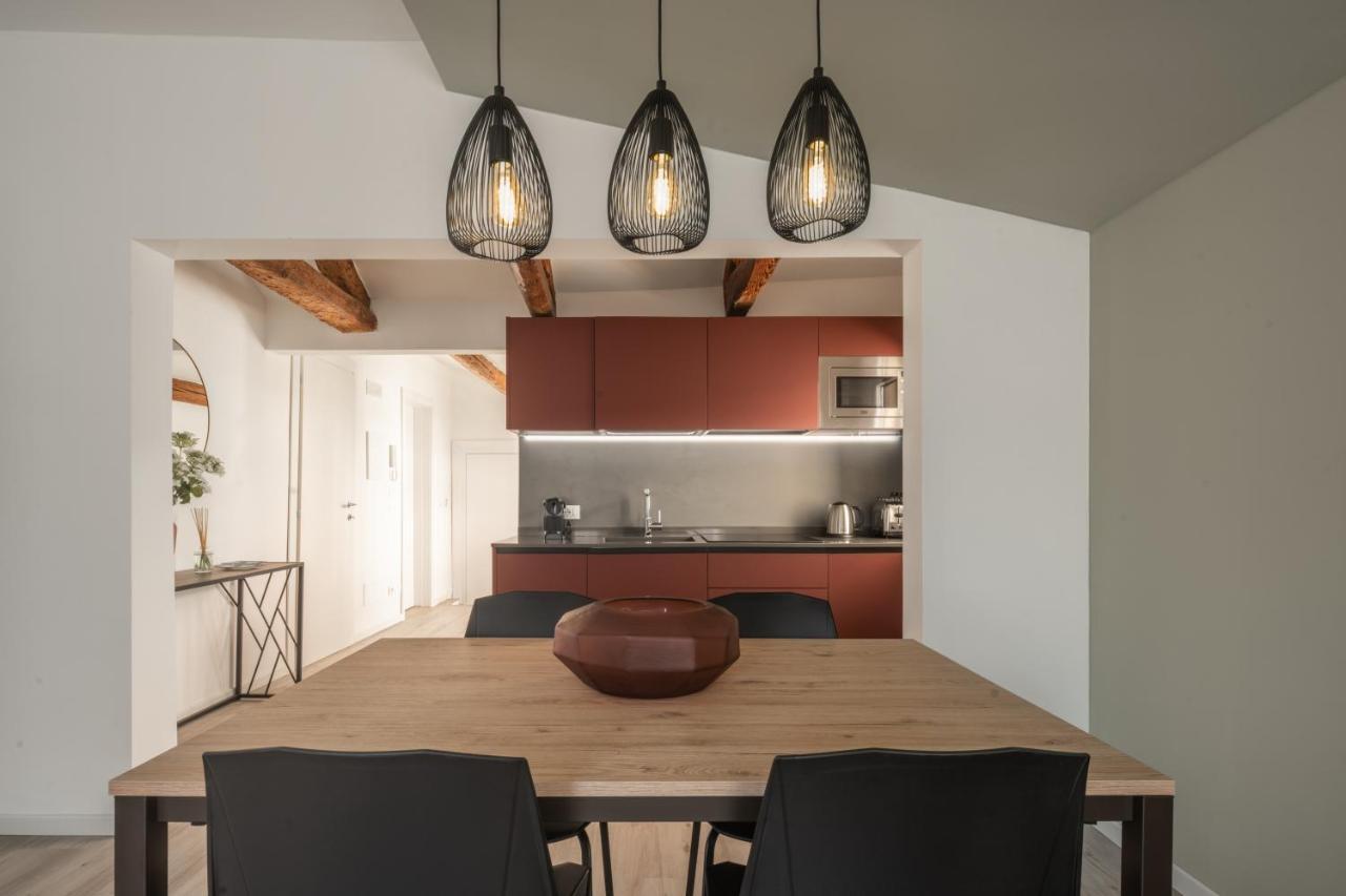Sant'Aponal Cozy Apartment With Balcony R&R Venedig Exterior foto