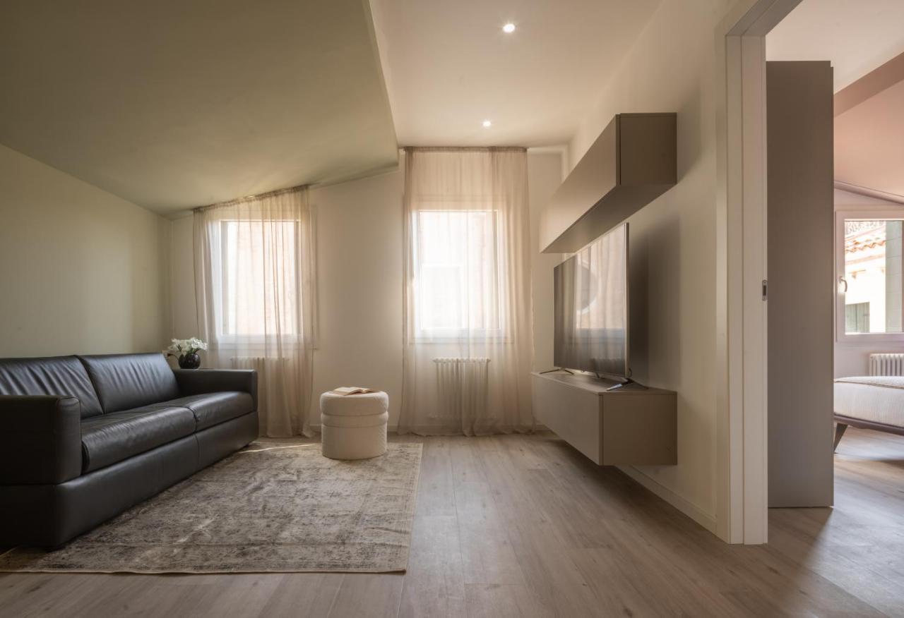Sant'Aponal Cozy Apartment With Balcony R&R Venedig Exterior foto