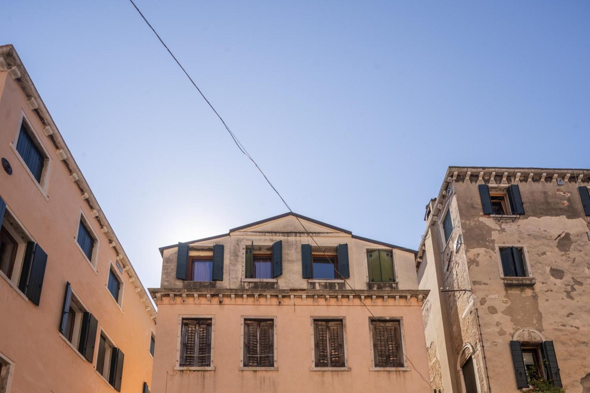 Sant'Aponal Cozy Apartment With Balcony R&R Venedig Exterior foto